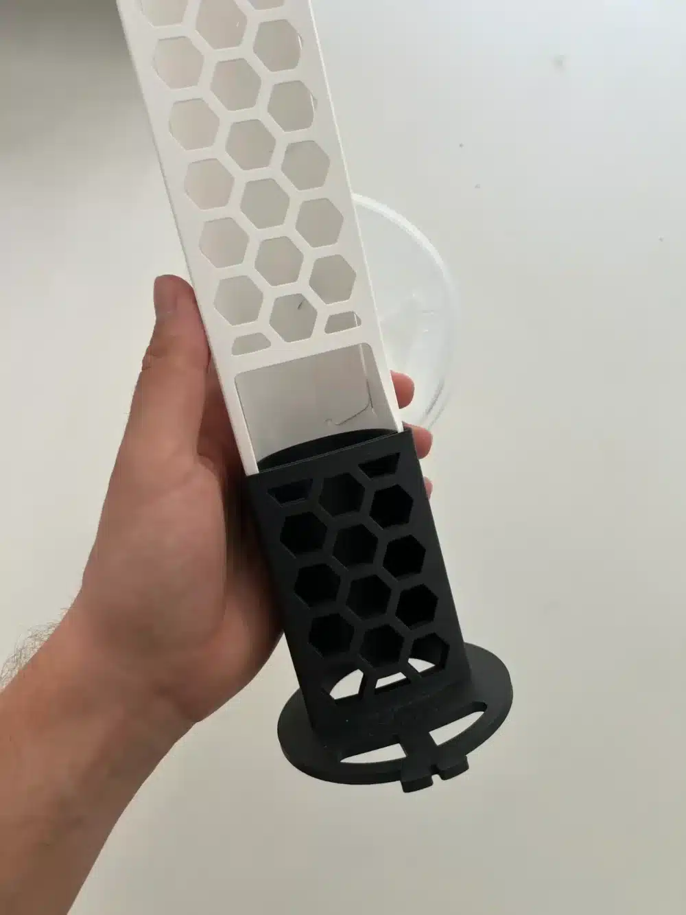 Anker für Moosstab in einen selbstbewässernden Blumentopf – Bild 2
